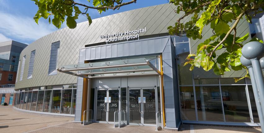 The front entrance of Southampton General Hospital