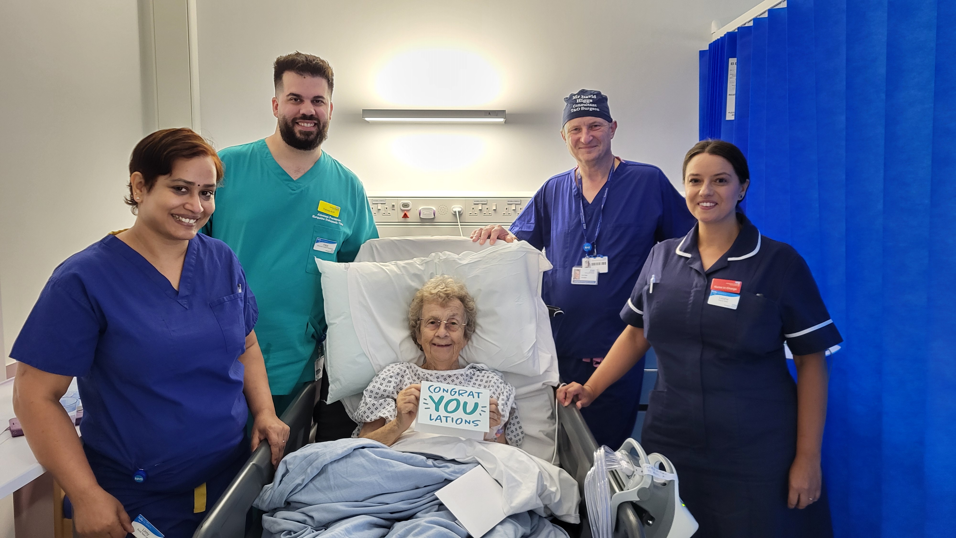 Orthopaedic team with their 1000th patient