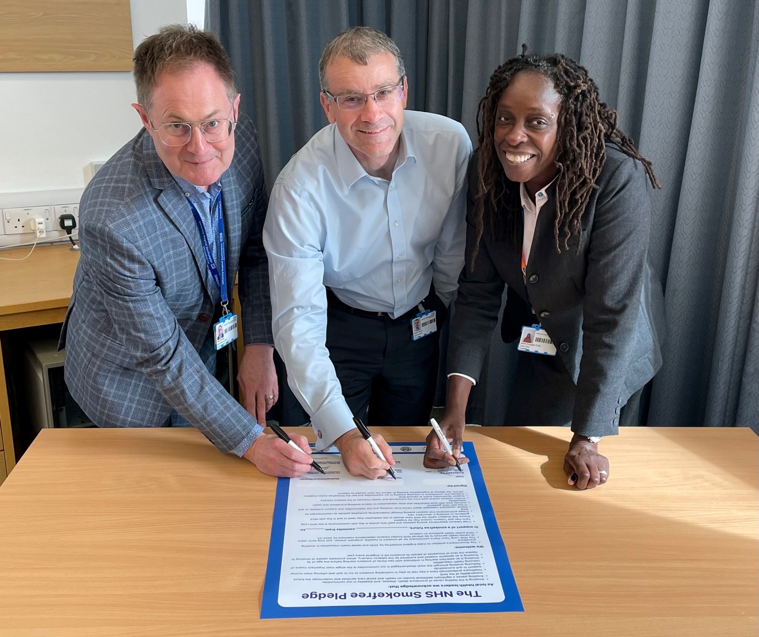 Trust leaders sign pledge to become smoke free 