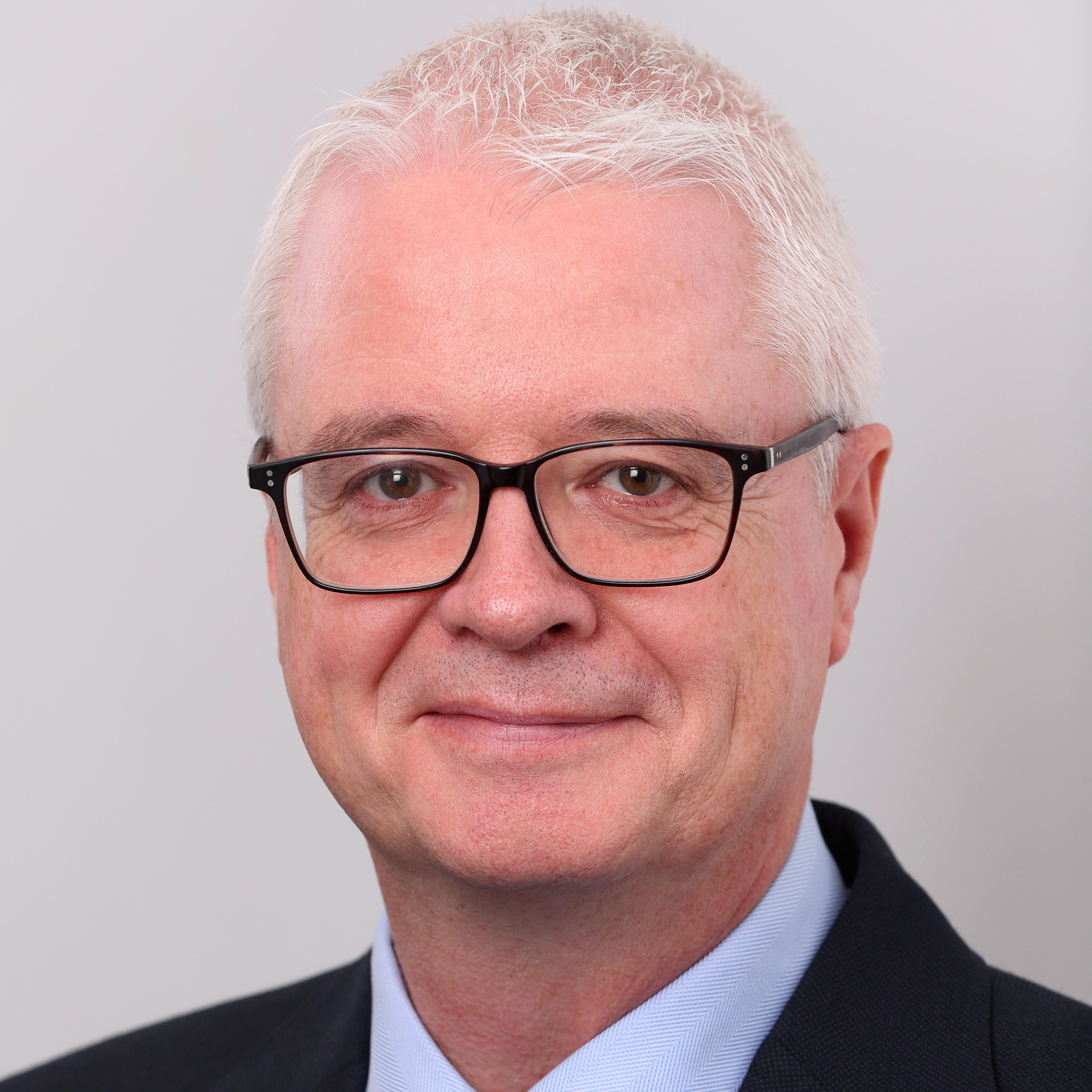 Dr Trevor Smith