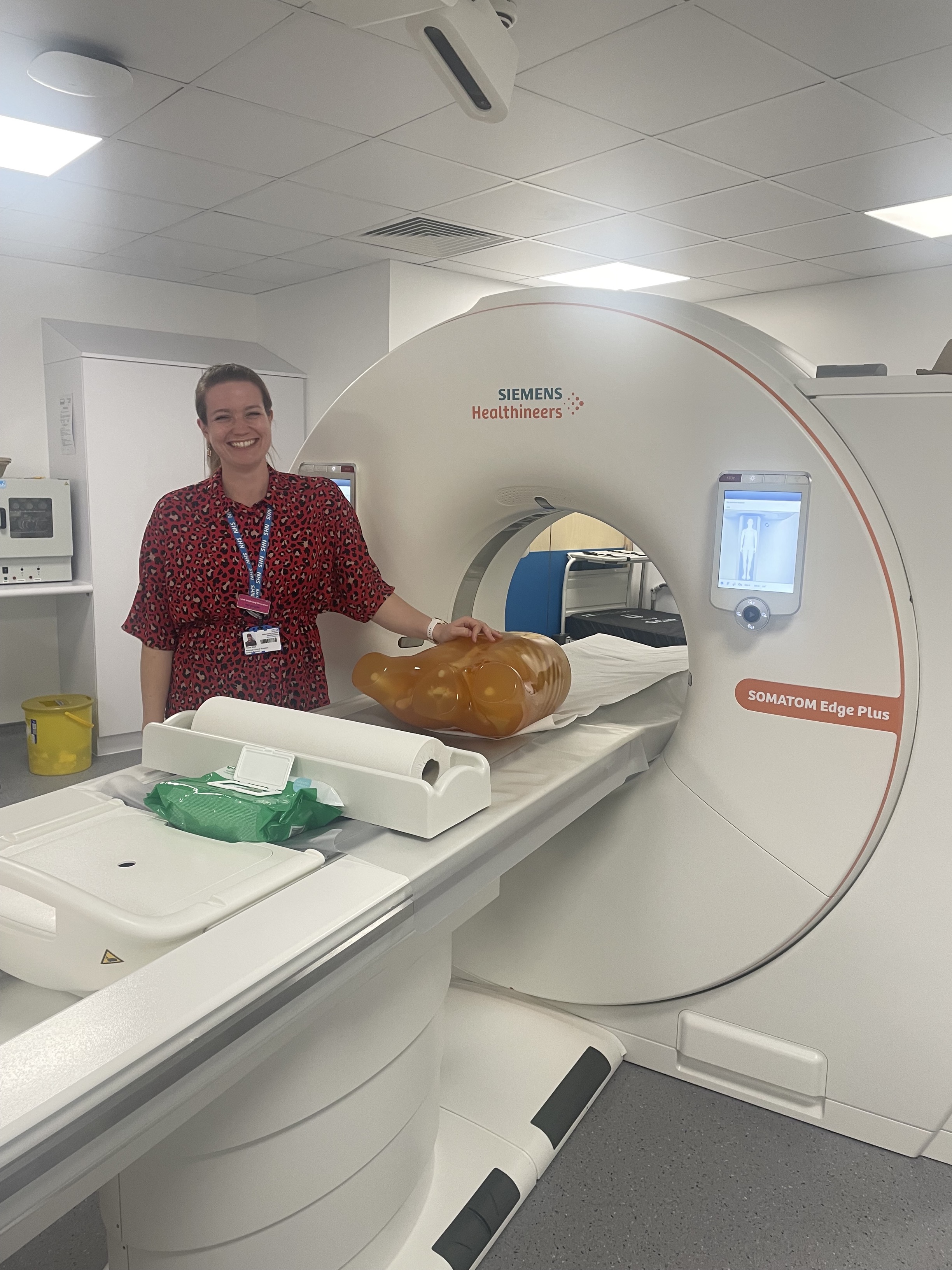 Fiona, deputy head of radiation protection, using the ‘Lungman’