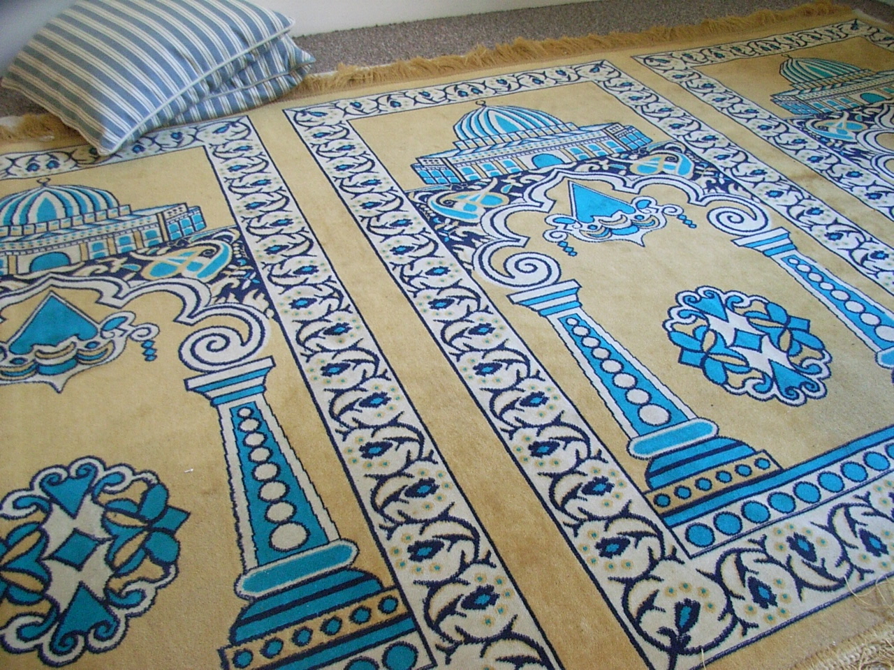 Rugs in the chapel